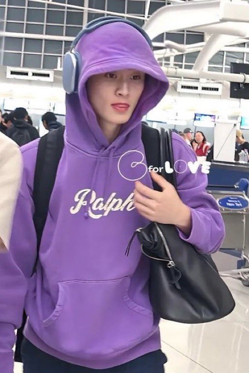 mahaedaily's tweet photo. papah pulang soalnya mamah makin cantik dan centil + blonde hair https://t.co/rnsJWHMDrQ