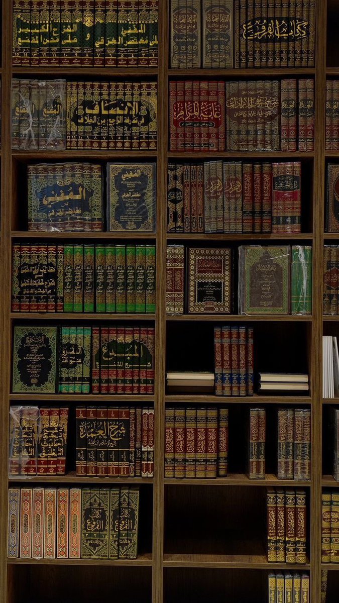aladbo's tweet photo. "ولم أرَ عقلا صحَّ إلا بشيمةٍ
ولم أرَ علما صحَّ إلا على أدبْ" https://t.co/mJ2ZybRzVz