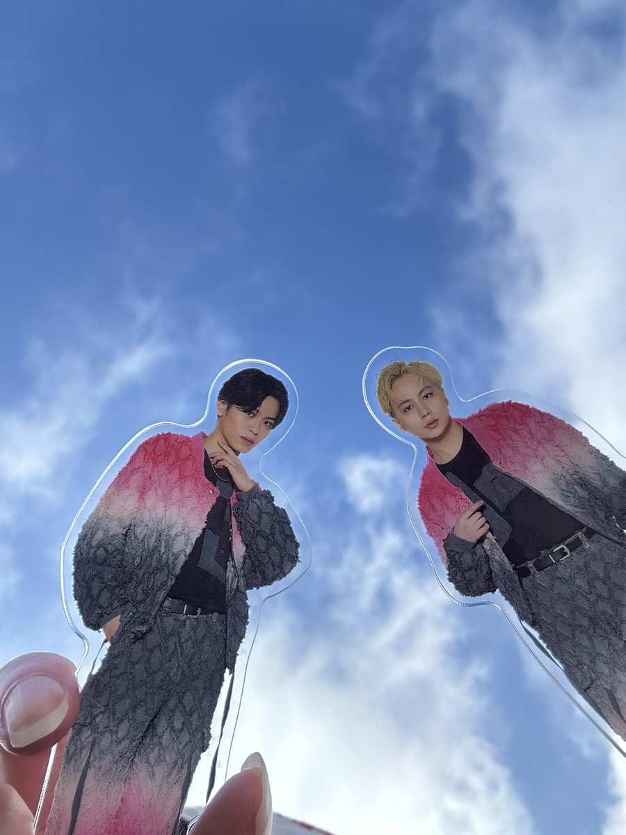 impkawaii's tweet photo. 2日間たのしかった🥺人生で影山くんの最後の雨を生で聴ける日がくるなんて思ってもいなくまさかのサプライズで....😿久しぶりにリーダーのお前ら声聞こえねぇよ‼️💢💢煽りも聞けてなぜか涙が出そうになり笑笑笑笑笑笑笑
幸せな2日間でした🌟幸 https://t.co/KoMJa3ekgs