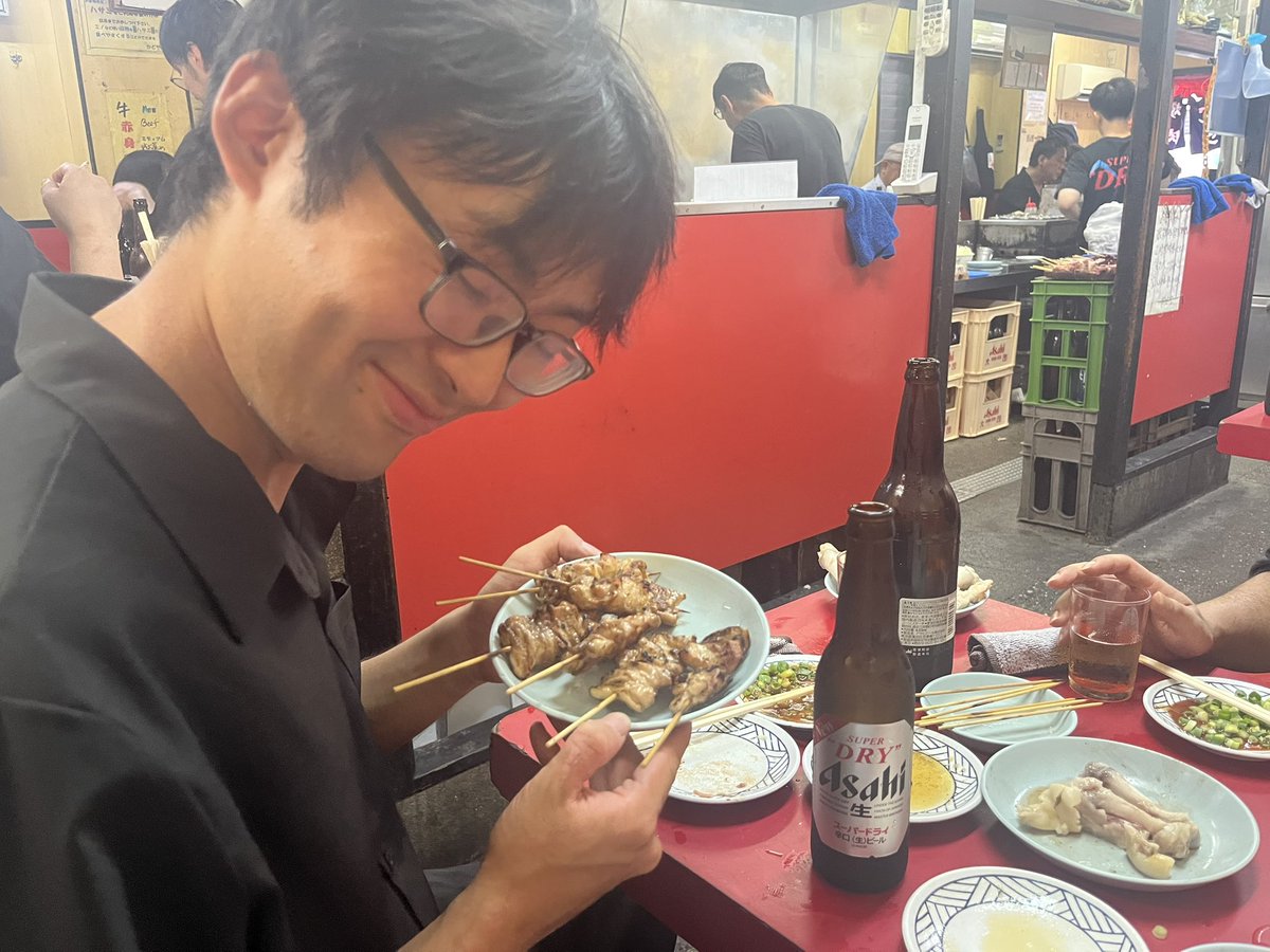 taroken____'s tweet photo. じぃじ達と昼飲み https://t.co/0earNYBIZt