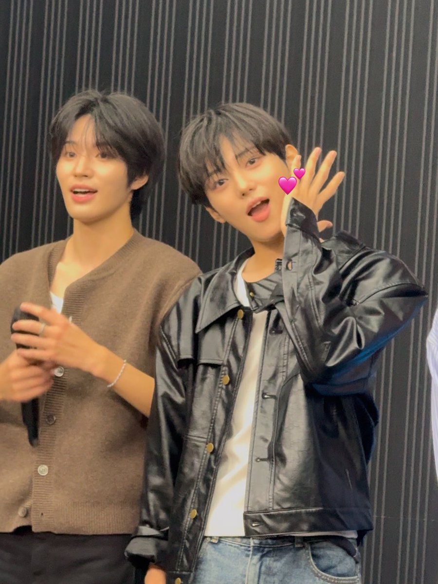 roqortnz's tweet photo. 상태: 번아웃 https://t.co/yqvX2wHfHE