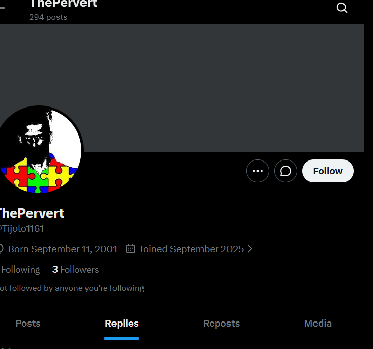 greenrivulett's tweet photo. GENUINELY WHO THE FUCK IS THIS DUDE WHAT https://t.co/j4VqSJ98Zf