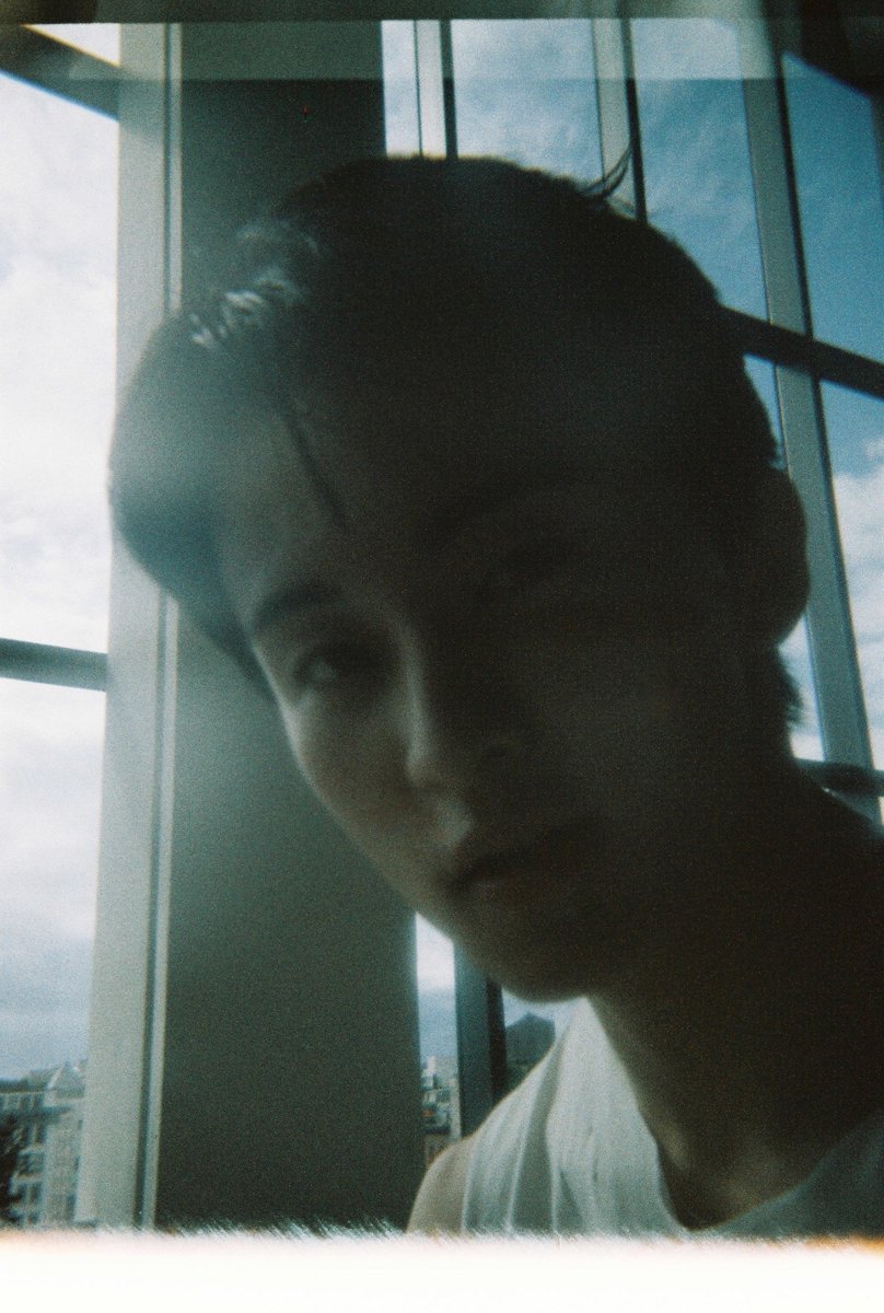 upperroomlabel's tweet photo. A little summer diary, from your summer boy. 🌼📷☀️

#MarkLee #마크리 
#MyFriend_MarkLee
#UpperRoom #어퍼룸 https://t.co/w839uQztQs