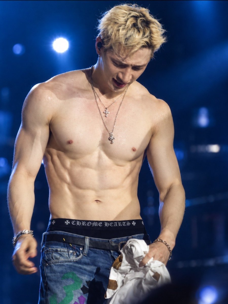 Smart_nam3's tweet photo. Oh he knew I was starving https://t.co/5SrPtIFLka