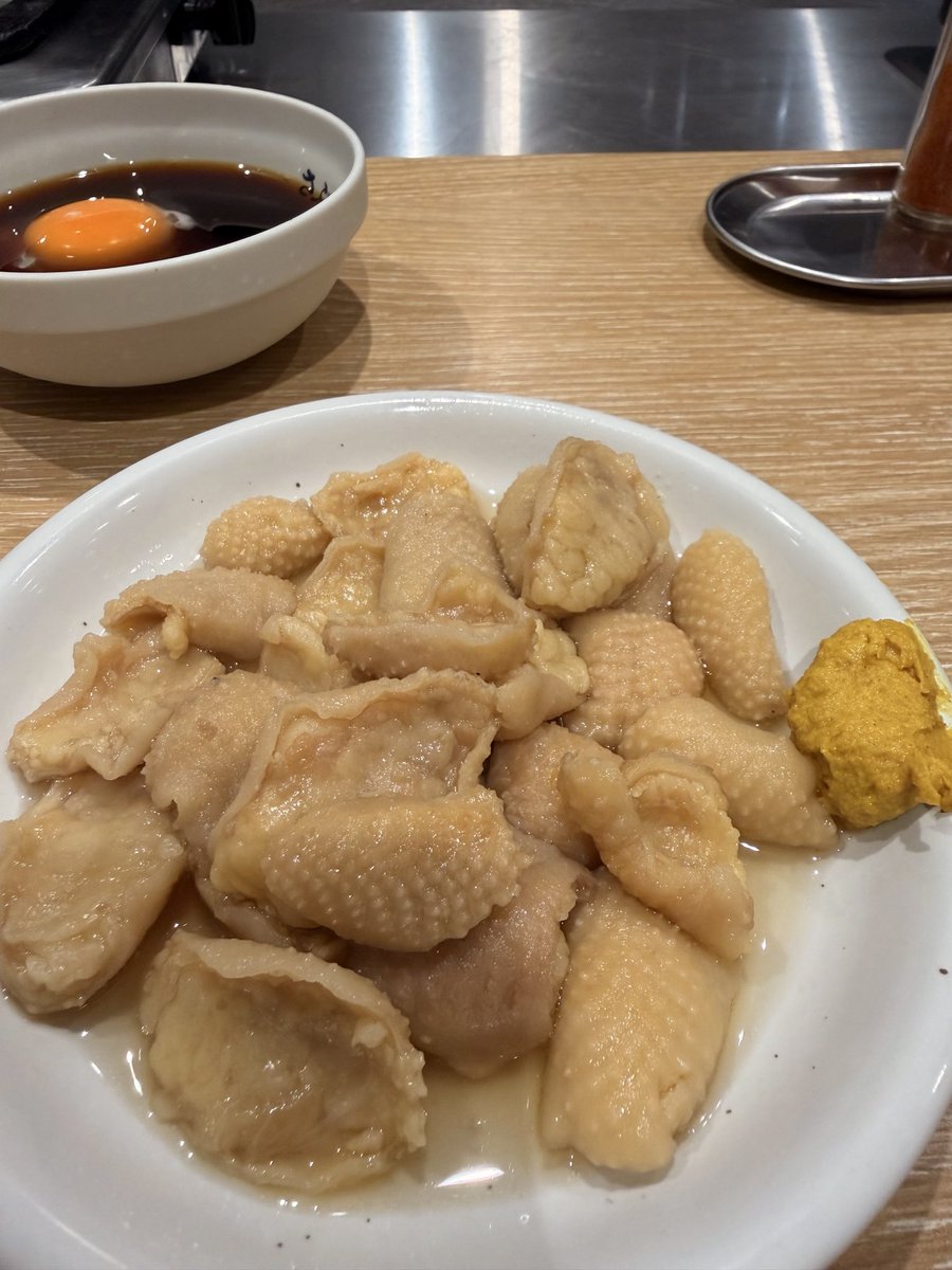keika_sr's tweet photo. お昼は一番好きな定食屋さんでランチ♡
夜はご当地⭐️さぶろべい🍲
とりかわだけでご飯大盛り行けるー！
（とり野菜って鳥野菜じゃなくて摂り野菜なんだよー）

食べるの幸せすぎる！
また１週間がんばりまーす。 https://t.co/mRRLn45pAa