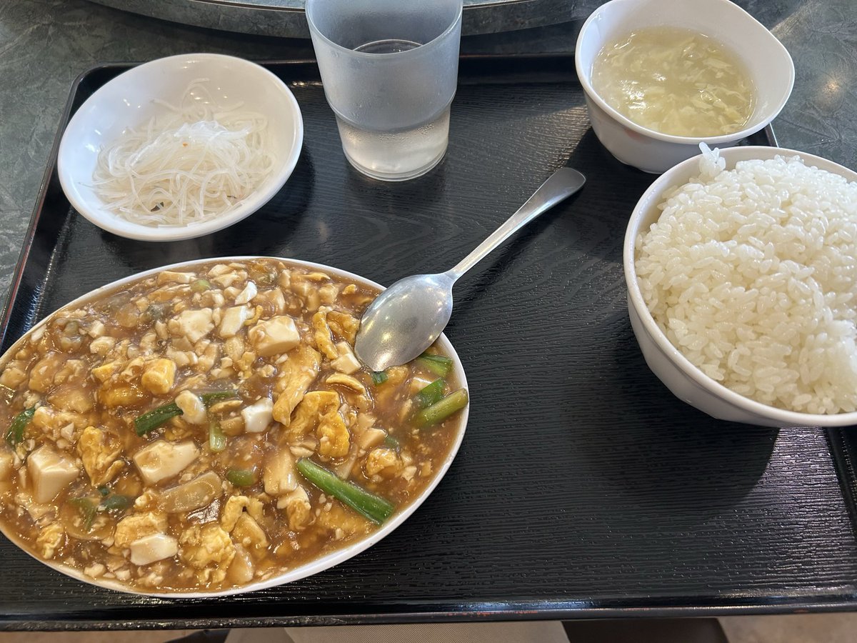 5oma3gg's tweet photo. 食神9番
美味かった

あと同行者が5辛普通に食べててビビった https://t.co/B2tv50eg9n