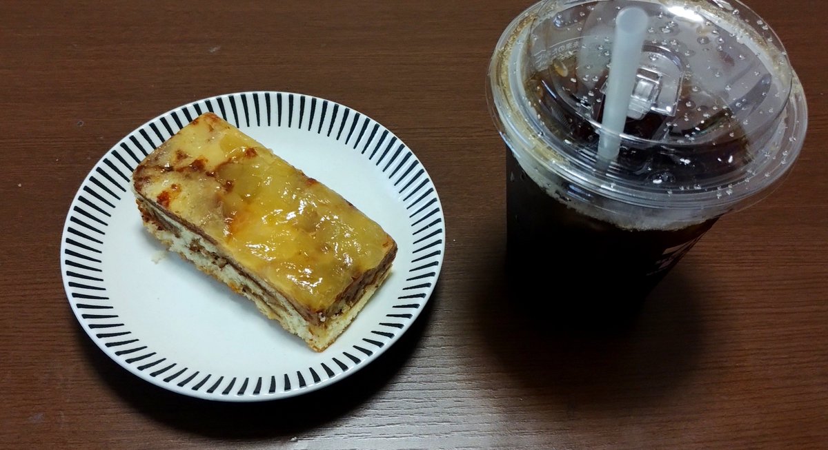 dog_spl_prime's tweet photo. ずっと行ってみたかった模型店でだらだらプラモ見てきた後は検討に検討を重ねた結果
セブンのスイーツとコーヒーでNetflixにしました
最高に幸せ https://t.co/w5AjxbAFrG