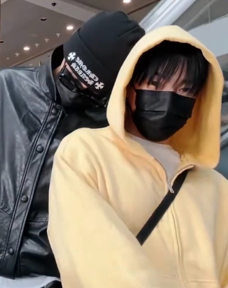adoremarshwa's tweet photo. 🐿️🐰✨
2021  🖤🩷                         2026 💛🖤 https://t.co/Xd0z31dE3I