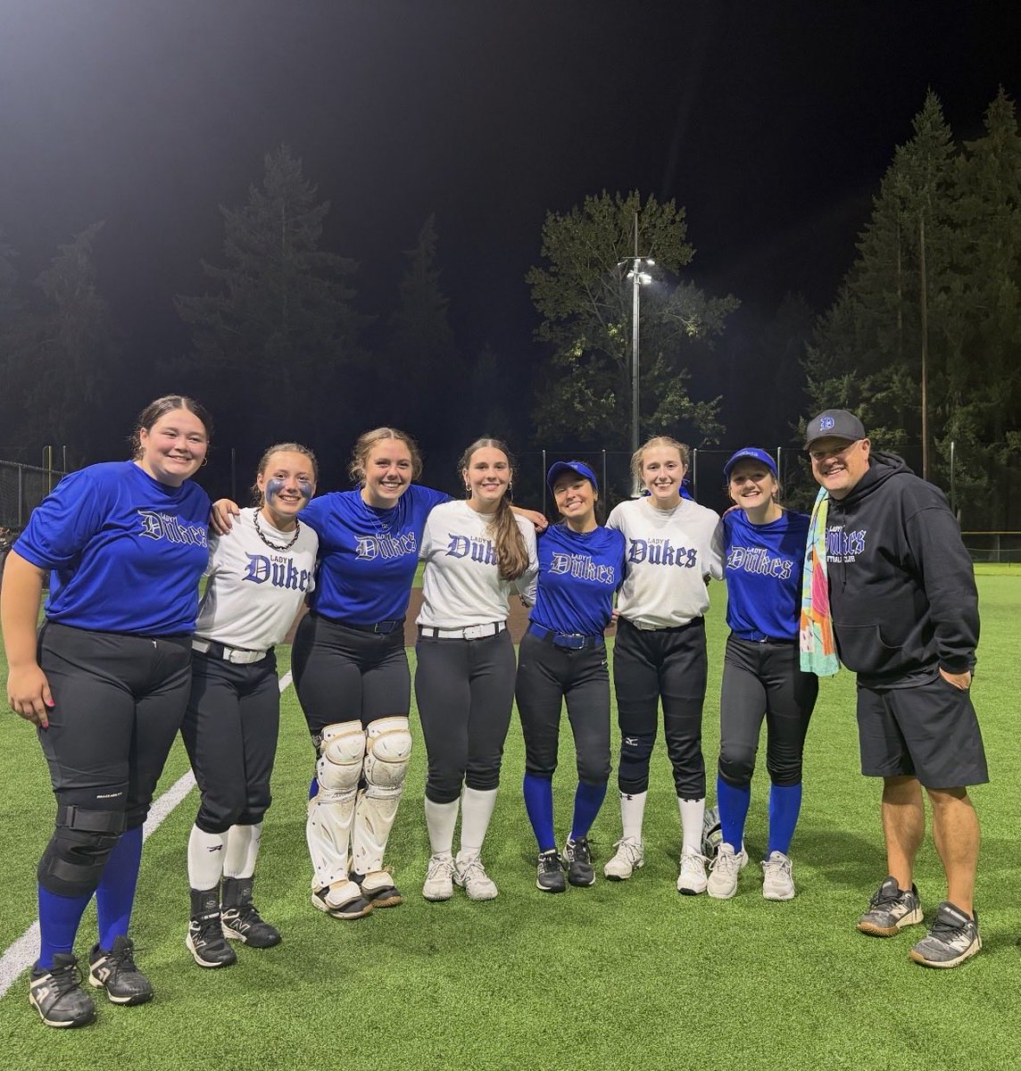 RowanSmith2029's tweet photo. The 2026 PGF California crew is back together! Different teams, different states and different countries but same chaos and fun. Wouldn’t have it any other way! So great to see everyone and play each other. #alliancesupercup2026 #nightgame #thunderstorms https://t.co/pKfafd8qMq