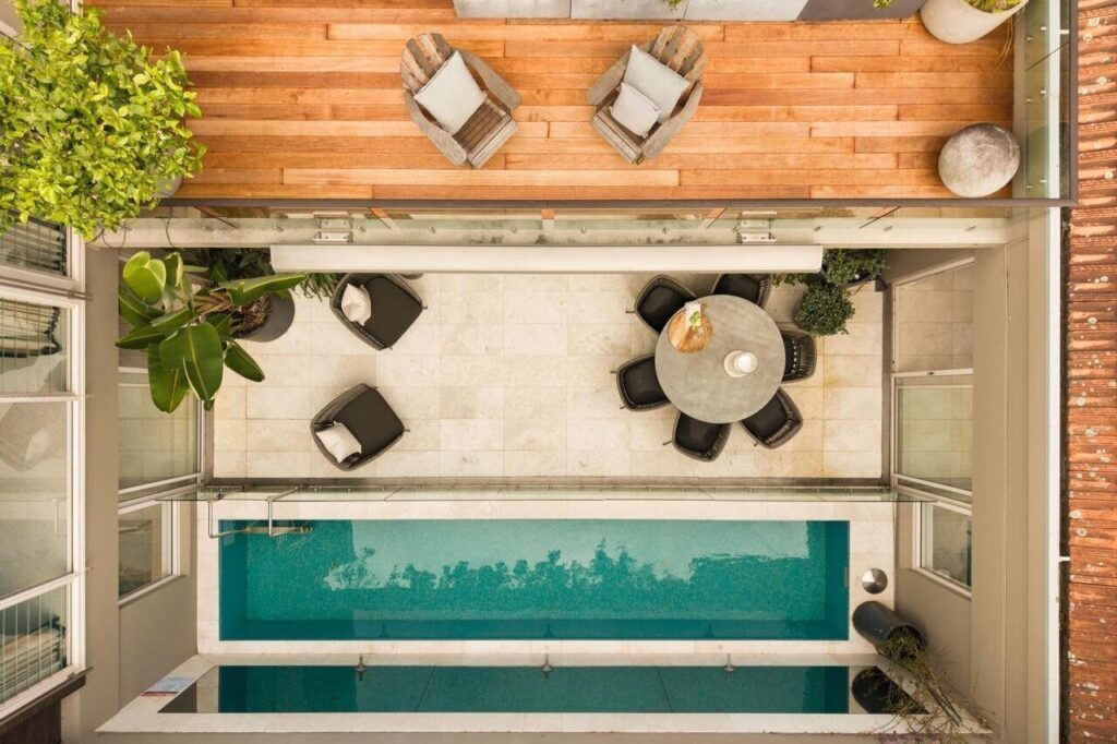 eliteagentmag's tweet photo. Five terraces become one home – and now a $7m listing.

Former Youi and QBE chief Frank Costigan has put his Paddington residence on the market as he prepares to retire to the Sunshine Coast with his family.

Frank bought the Stephen Street site back in 2009 when it was five separate terraces. It's since been transformed into a pavilion-style residence – four bedrooms, three bathrooms, double garaging – all behind the original heritage facade.

"It looks old from the outside and it's so modern inside," Frank said.

The double-block property at 30–34 Stephen Street, opposite Gugara Park, goes to auction on October 9 with a $7m guide through Alexander Phillips of Ray White Phillips & Co.

The family already bought on the Sunshine Coast 18 months ago in anticipation of the move. "Life is short, as they say, so it's time for our sea change."

What's driving the biggest lifestyle moves you're seeing in your market right now?

#realestate #eliteagent #eliteagentmag #realestateagent

https://t.co/5v5dNPUzcd