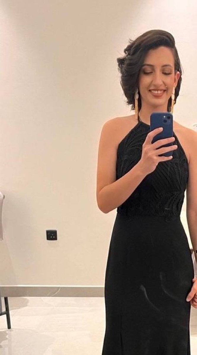 Omare1px's tweet photo. احححححح🔥🤤🤤
كلبي الجديد ديوث اخته 
لحمها و عريها بالبيت خلاه يرفق قرونه و يخضع للفحول

مين بده زيه https://t.co/WLgjN10aBj