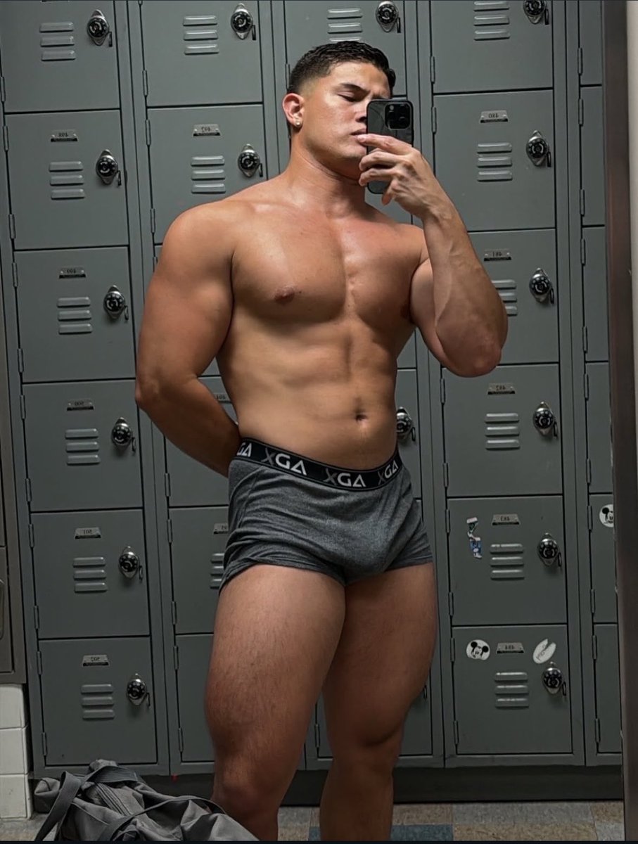 alexstteel's tweet photo. I'm starting a business selling my used boxers to anyone interested lol https://t.co/FWBVX9UfO8