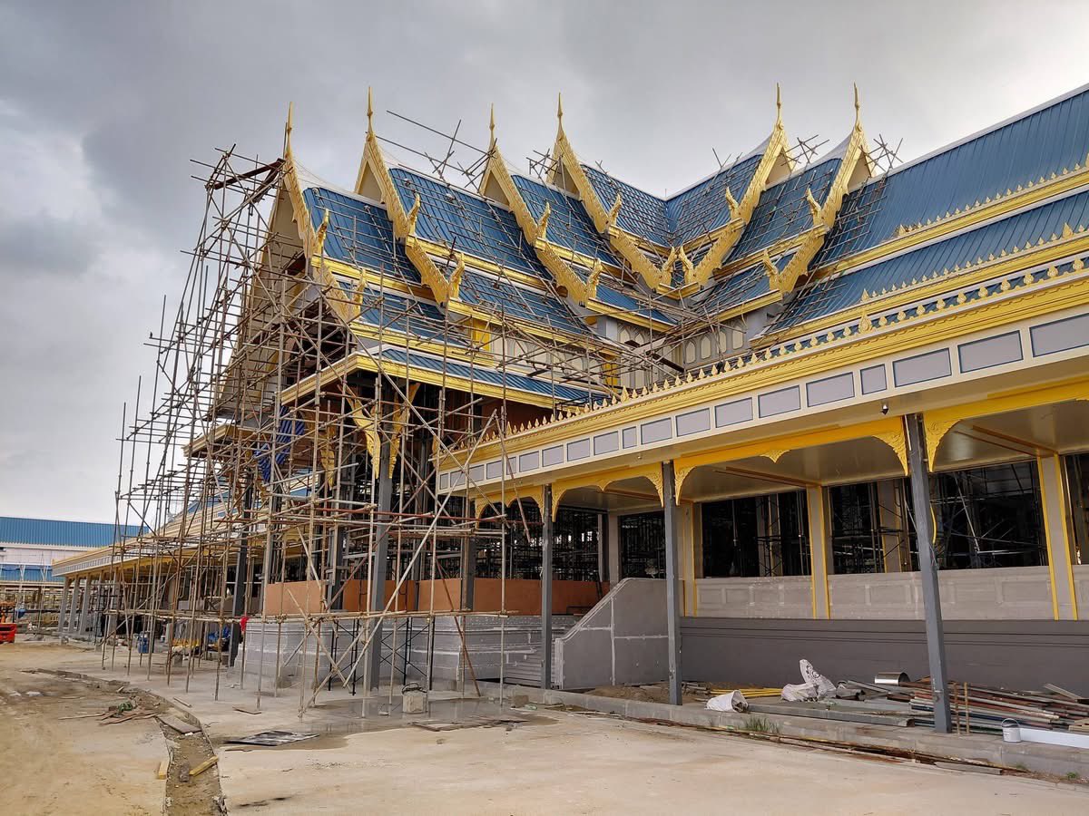 Skyboyz15's tweet photo. ความคืบหน้าการจัดสร้างพระเมรุมาศ และอาคารประกอบ ณ ท้องสนามหลวง 3 เดือนก่อนถึงพระราชพิธีถวายพระเพลิงพระบรมศพพระพันปีหลวง 
#สมเด็จพระพันปีหลวง #พระเมรุมาศ https://t.co/t6lYxHtq3g