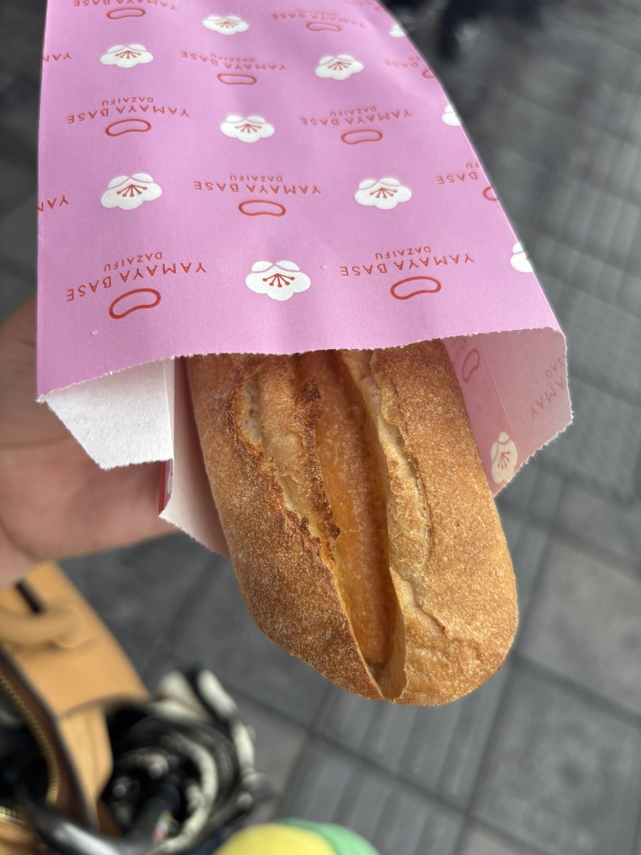 yuru_chamu's tweet photo. 食べ物美味しそうに撮れない芸人してます https://t.co/V0OYyQOkvn
