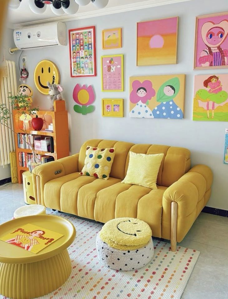 AngelaStepvd5z's tweet photo. 今の睡眠グッズ市場、
何を買ったらいいのか分からない。
枕だって変わりすぎて、
悩みが夢に出そうだ。
一応寝るための道具なのに、
買った瞬間疲れちゃう不思議。
それでも安心して寝れる場所は、
やっぱり心の中なんだよね。 https://t.co/lYDoo0SMVl