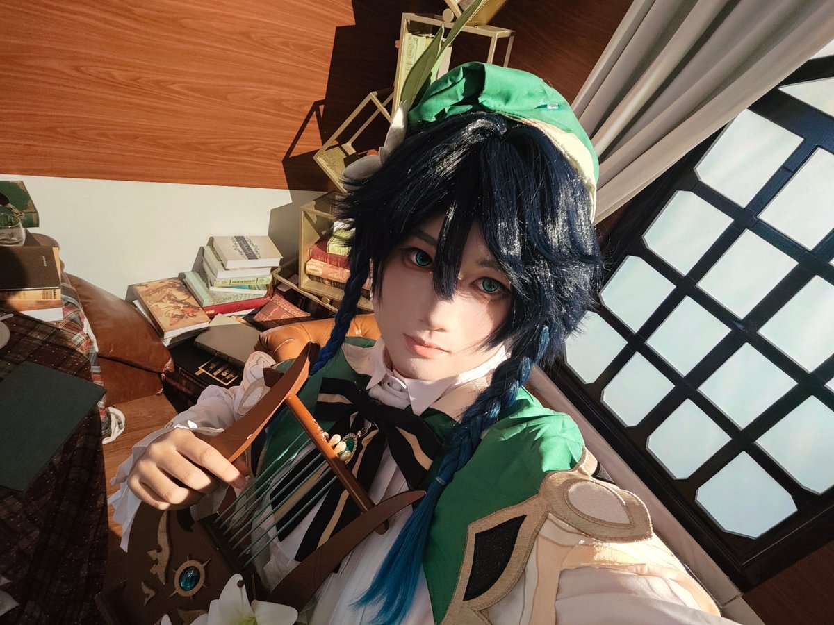lithium_carp's tweet photo. Venti Cosplay｜Genshin Impact
温迪呀
上面amazing 下面压迫 ୧〃•̀ꇴ•〃���

(我的皮肤好粗糙aaa
#原神 #GenshinImpactㅤ #Cosplay #cos #温迪 #venti https://t.co/42vRO7RuwS