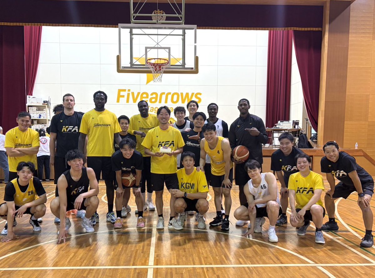 fivearrows_K's tweet photo. Happy Birthday✨Naoki✨

#阿保直樹
#香川ファイブアローズ #HIGHFIVE https://t.co/DoDoBr0U7J