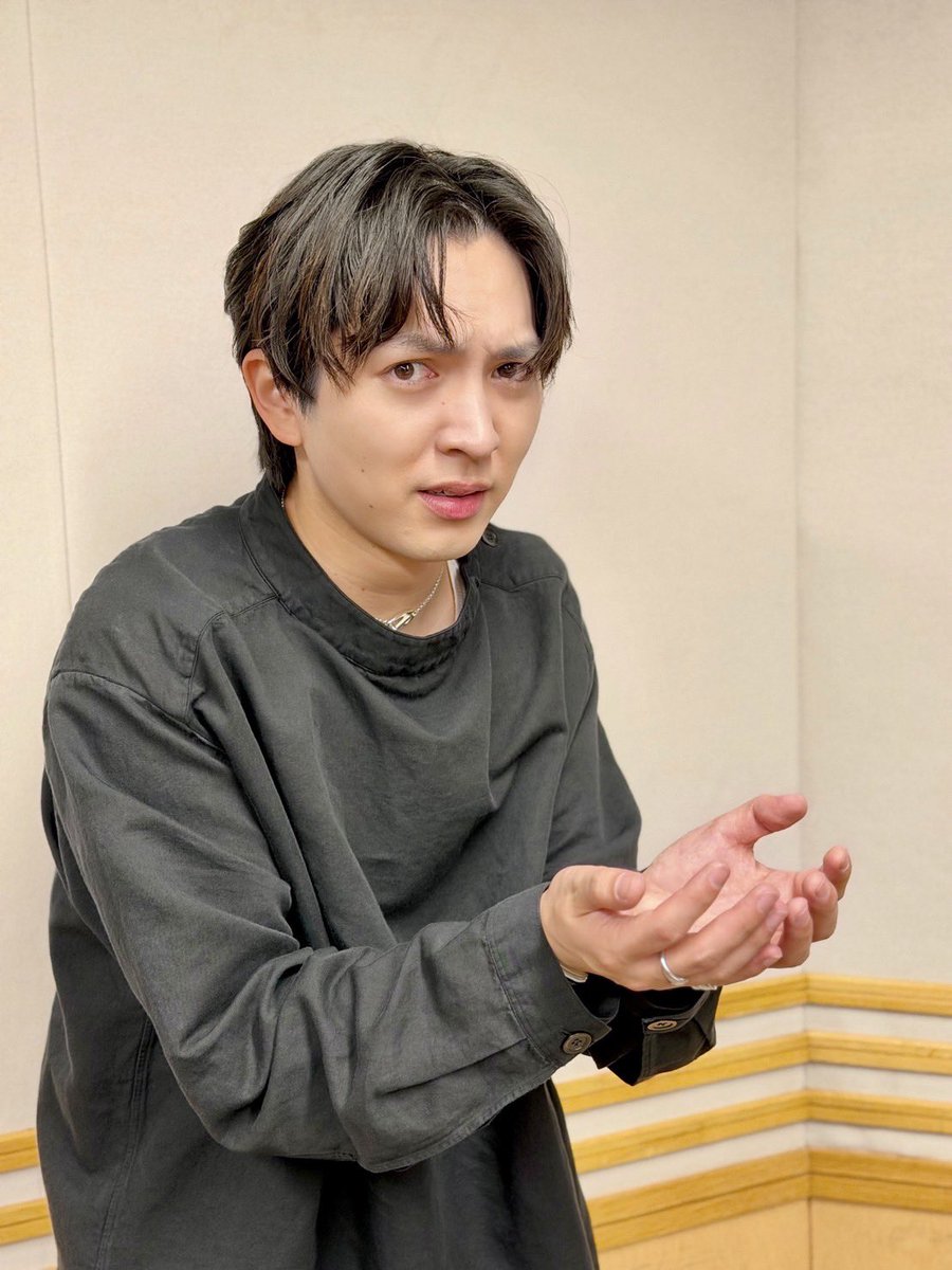 reco_thursday's tweet photo. ≪#吉田仁人 の #レコメン！≫   

今週のメールテーマは…
「 ありがたいけど今じゃない！ 」😃🍃
引っ越し前なのに大きなギフトをもらっちゃったなど、ありがた迷惑な今じゃない！と感じたエピソードを送ってください！🍃

ゲストには…
バンド、ジャアバーボンズ メンバーが生登場❤️‍🔥
お楽しみに✨

こちらの件名は【木曜テーマ】でお願いします！📩

【コーナー紹介】

❶『 池田模範堂 ノドメンテ presents「声に乗せて！全力エール！」 』📣
プレゼンや告白…など、皆さんの『声に想いを乗せて伝える』シーンでのお悩みを大募集！✨
仁人くんが真剣アドバイス＆全力で応援します！✨

こちらの件名は【ノドメンテ】でお願いします！📩

❷「レコメン！THE・男・会！」👦🏼👨🏼🧑🏻🌈
皆さんから頂いたテーマについて、仁人くんと番組スタッフがチルしながら話し合うコーナー🥛✨
例えば…
『  魔法のランプが落ちていたら何に使いますか？  』のような質問や、あなたのリアルな相談事でもOK✨

こちらの件名は【座談会】でお願いします！📩

❷「 爆裂！M!LK大喜利！ 」✍️🍼💨
M!LKに関する大喜利お題を出題！
今回のお題は…

『 短歌（五七五七七）で、M!LKを紹介してください！ 』

こちらの件名は【大喜利】でお願いします！📩

また、こちらのコーナーで大喜利のお題も募集しています！採用された方にはポイントプレゼント🎁
こちらの件名は【大喜利お題】でお願いします！📩

そして…
開催が決定した『 RECOFES.2027 in 東京国際フォーラム ホールA 』に関するメッセージは件名に【レコフェス】と書いてメールを送ってください！🎸⚡️

コーナー宛のメールも全て、reco@joqr.net まで📩

@jbb_crew
#ジャアバーボンズ
#MILK #レコメン #文化放送