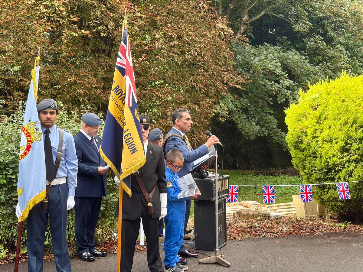WolvesMayor's tweet photo. It was a profound honour to attend the Battle of Britain Remembrance Service with RAF Wolverhampton &amp; District Branch. My heartfelt thanks for inviting me to share such a moving &amp; poignant occasion. https://t.co/K8tschpLkN