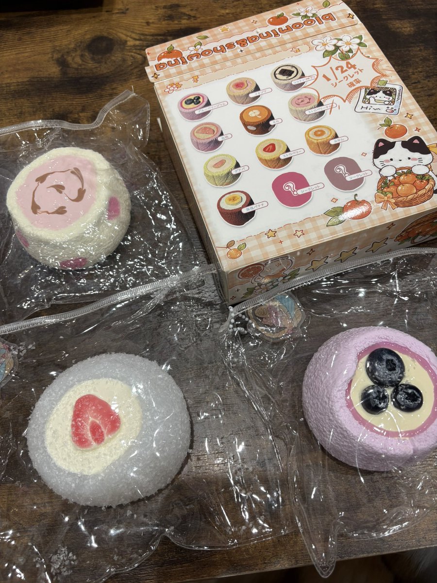 neko_kk22's tweet photo. 私のスクイーズナンバーワンは
BloomingJapanのロールケーキやねんけど
予備買ったら欲しい方のシクレ当たって幸 https://t.co/3zPKrjWXxp