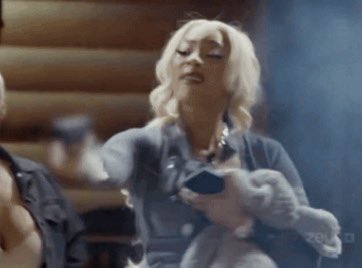Baddies_7777's tweet photo. @_materialb0y This is how Fania need to start coming when it comes to Lex 😭😭😭 https://t.co/XBxg9mTWUL