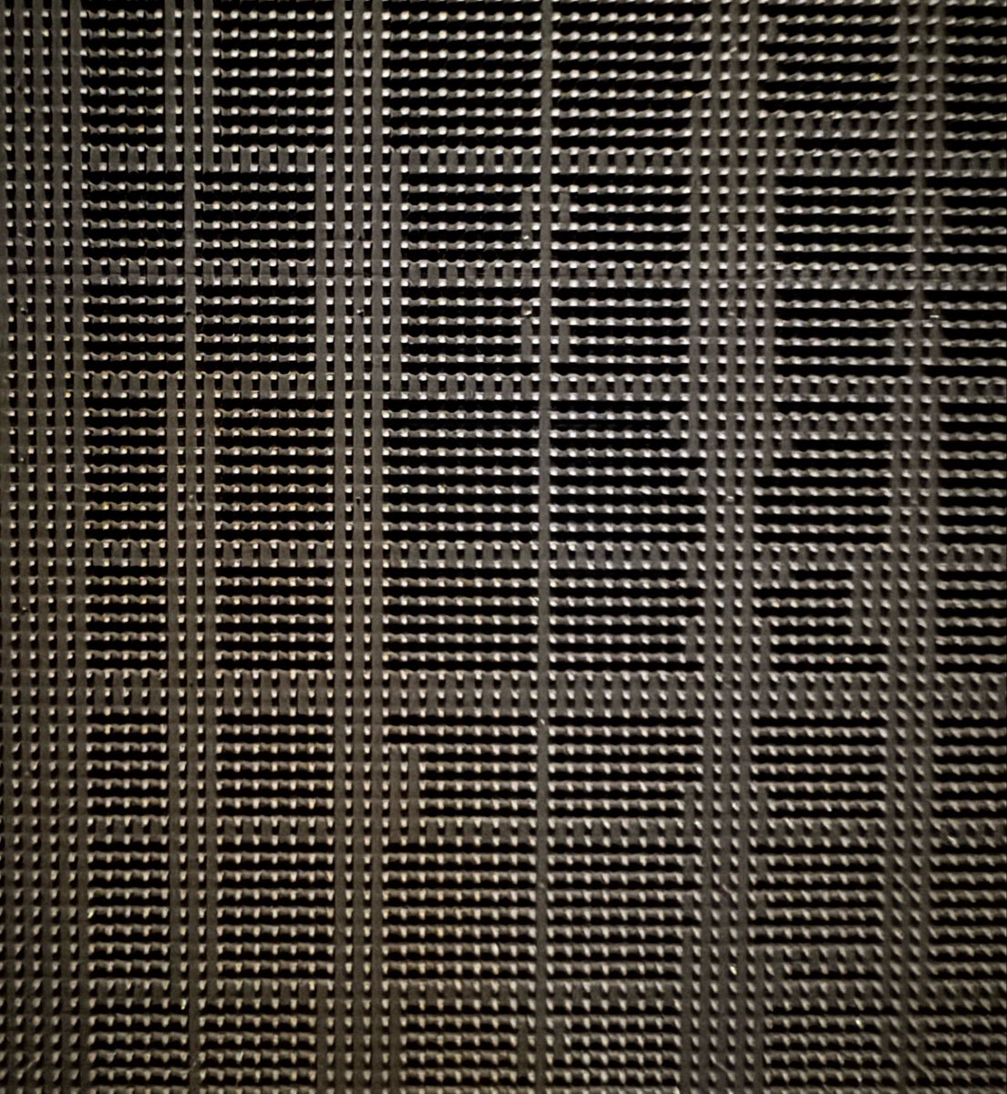 _mrchaturvedi's tweet photo. A closer shot of #EPIQLuxon panels and individual LEDs, more on this and how it creates the huge difference on picture quality and sound quality is coming later in an article. 

@Grandplexcinema | @epiqcinema | @qubecinema https://t.co/3bS8naYloF