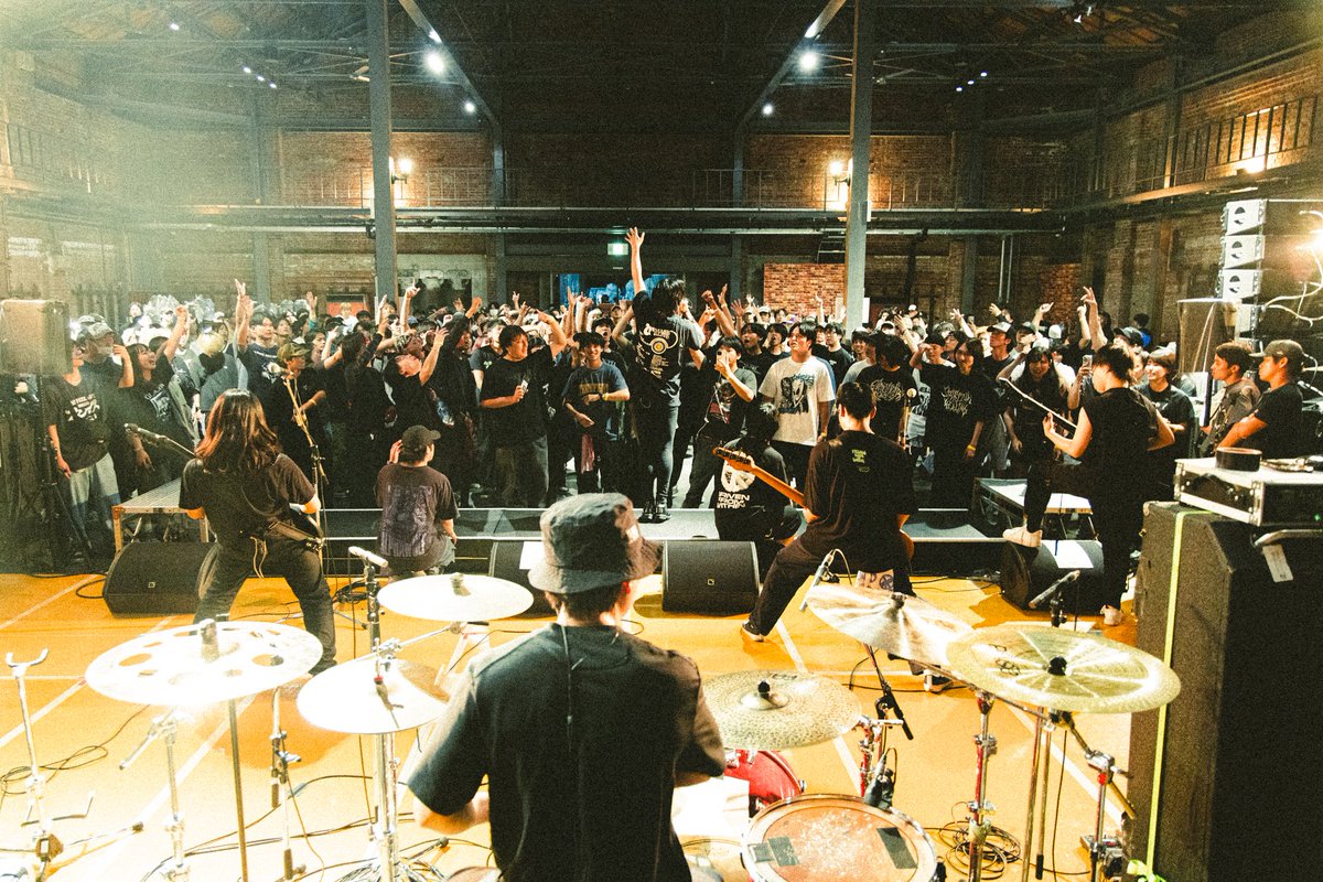 GraupelJapan's tweet photo. 2026.9.13 OSAKA GLION MUSEUM
ONE &amp; ONLY FESTIVAL 2026

——SETLIST——
1. Towpath
2. Futures
3. Empty Vessels
4. Memories
5. Bereavement 
6. Fade Away
7. Departure 

Respect to @unmaskalive &amp; @oneandonlyfes 

Photo by @piikann38_photo https://t.co/w9MPWNdyaF