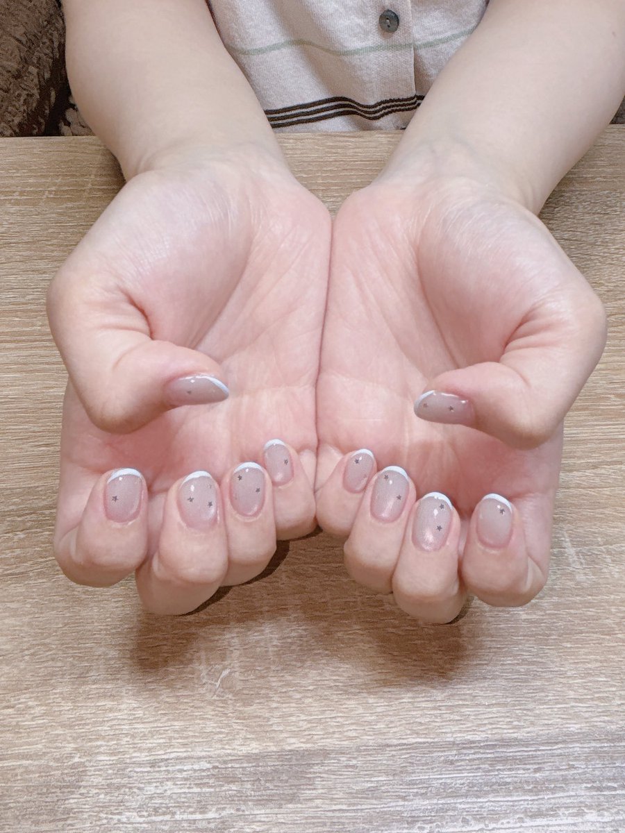 I1106Me's tweet photo. ショート💅🏻✨️
#フレンチネイル
#ジェルネイル
#スキニーフレンチ
#マグネットネイル
#大人可愛いネイル
#ショートネイル
#ネイルデザイン
#frenchnails
#catseyenails
#magneticnails
#shortnails
#naildesign https://t.co/lQ6PBqMKhu
