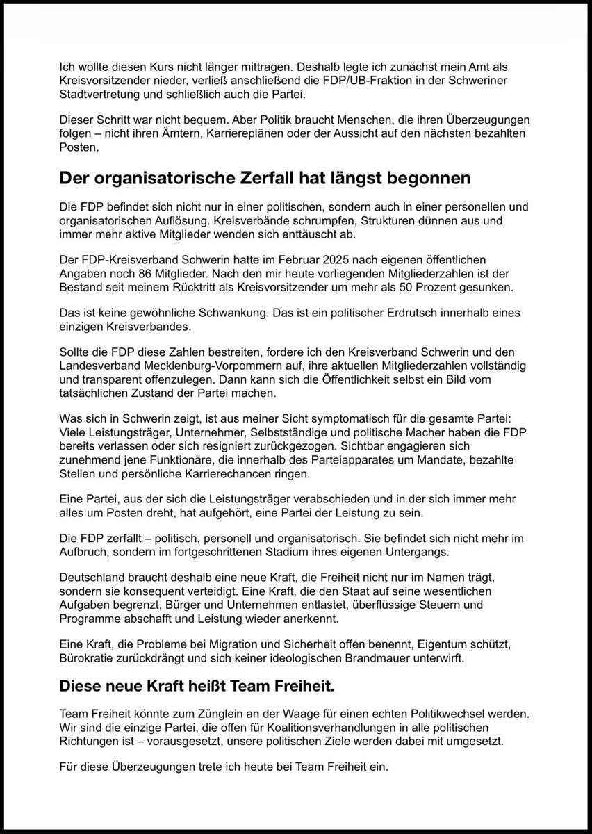 bressel_paul's tweet photo. OFFENER BRIEF AN DIE FDP-WÄHLER IN MECKLENBURG-VORPOMMERN: 
Die FDP ist im politischen Endstadium angekommen. Mitglieder gehen, Strukturen zerfallen, Funktionäre kämpfen um die letzten Posten. Diese Partei hat nicht nur ihre Wähler, sondern auch sich selbst aufgegeben. Mein offener Brief: