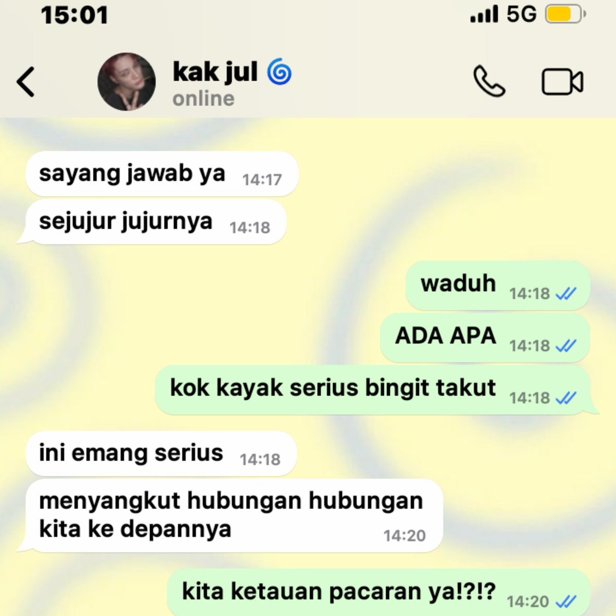 deterjenren's tweet photo. secretly dating your brother's best friend 🤫

noren few tweets au https://t.co/6LhxglcEaX