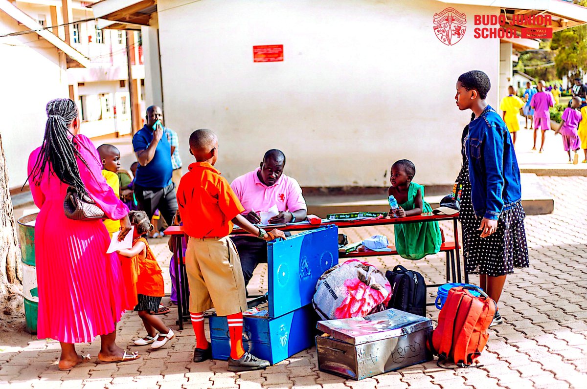 budojunior_sch's tweet photo. We had a great start on Thursday as learners arrived happily and safely, with staff ensuring every child felt welcomed, confident, and ready for the new term.
Swipe to see their first day, and best wishes for a successful term! πβ¨
#Gakyali_Mabaga #MakingBJSgreateragain https://t.co/eOTNBzyzEW