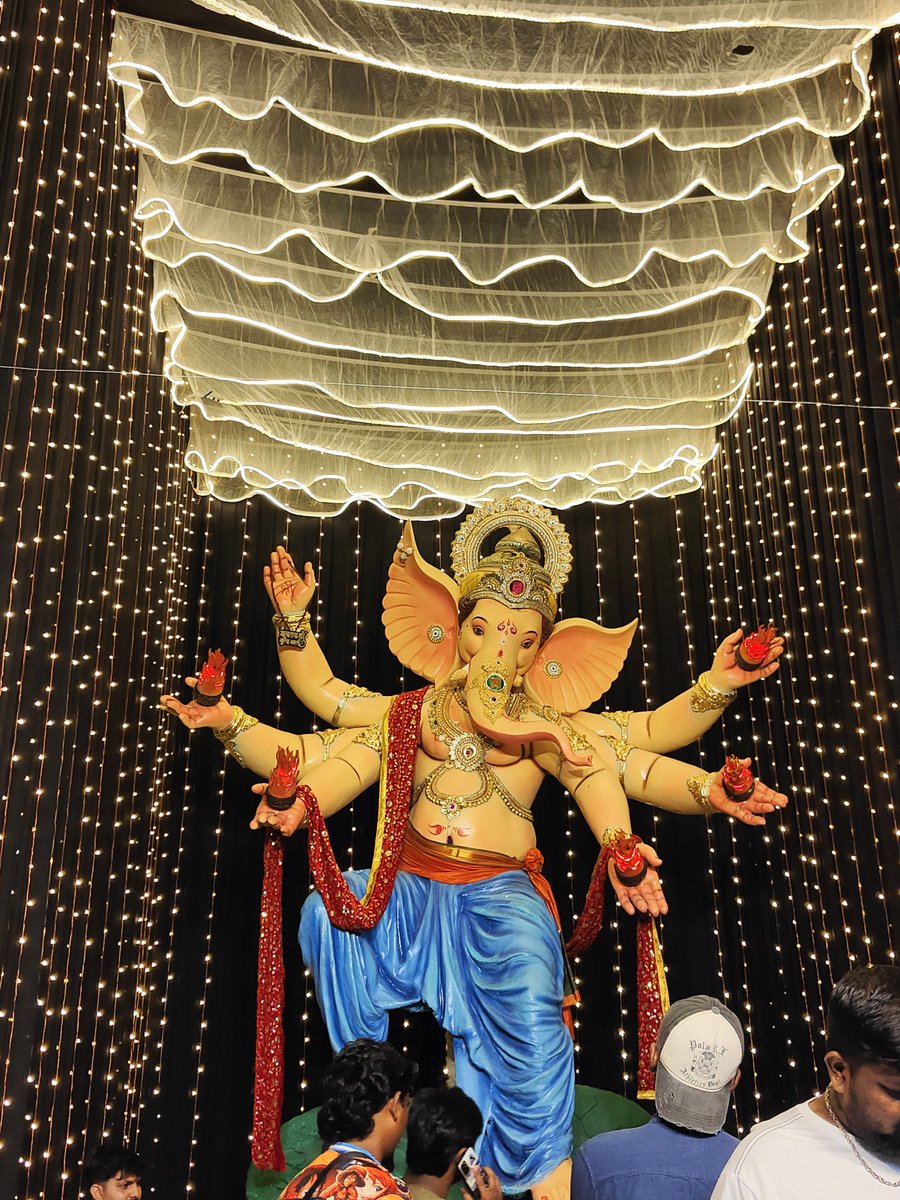 RodRaisarr2's tweet photo. Mee area lo ganesh nee chupinchandi frds.. 🥰 https://t.co/G0W7jWLKeO