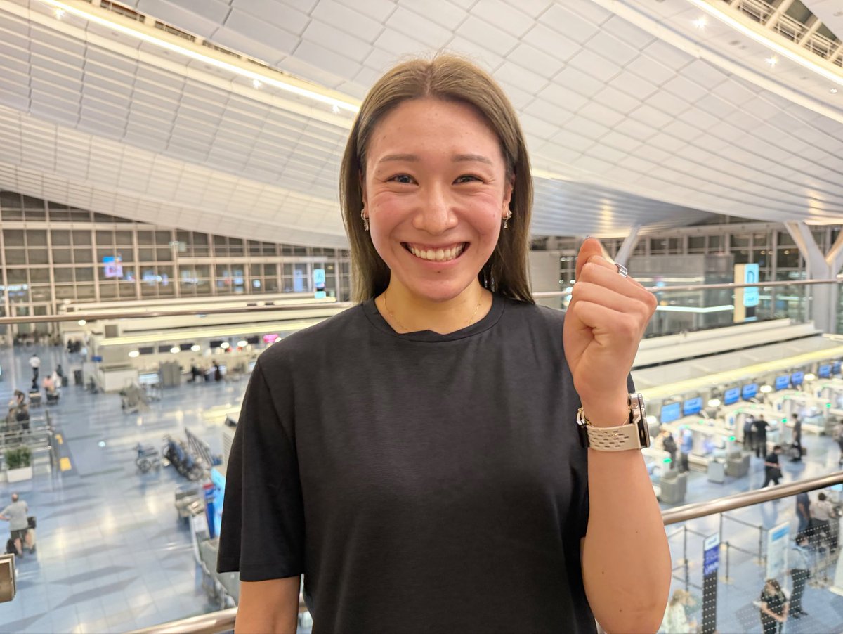 TBSvolleyboo's tweet photo. ✈️
#石川真佑 選手が初挑戦の地🔥
トルコへ出発🛫🇹🇷
出国会見が行われました👏

『新しい挑戦にワクワクしています☺️』

っと意気込みました✊

高校時代からの仲間🏐
#岩澤実育 選手 #堀江美志 さん #中川つかさ 選手がしばしのお別れにお見送りに✈️🤍
石川選手の挑戦を応援していました🌸🙌🙌

新天地で新たなチームメイトと
新たな環境でより高みを目指す石川選手👏

新たな一歩を踏み出す石川選手の活躍を
応援しています🎈🍨
@m_ish_0514