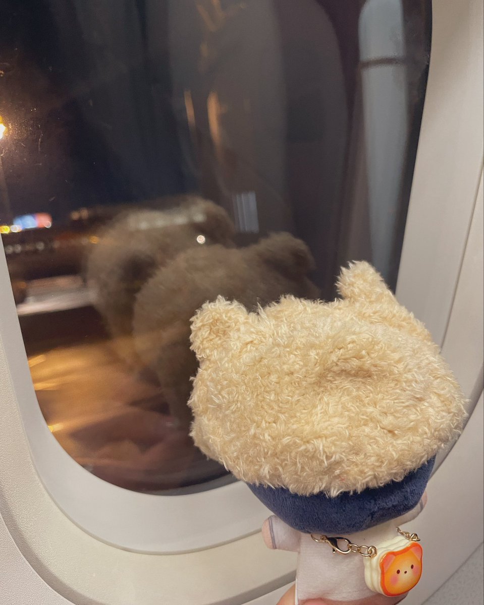 W_17i's tweet photo. さよなら福岡🥺東京に戻ります✈︎ https://t.co/nChZlXAl7l