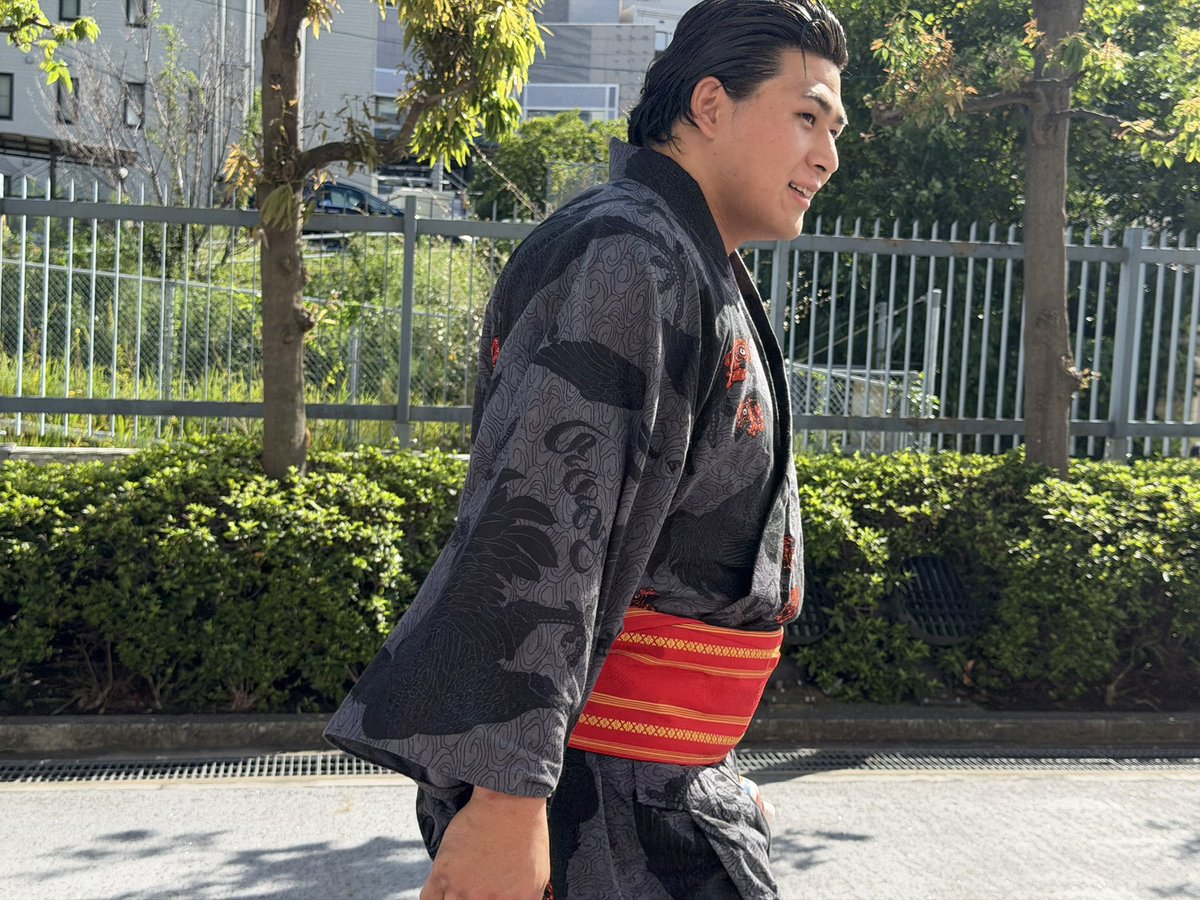 tomo_sumo's tweet photo. 大森×翔猿関
イケメンすぎて携帯が熱くなった🫠🔥

#大相撲九月場所 https://t.co/SBN3wOQi38