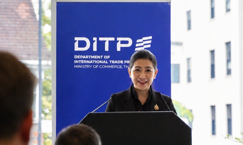 ditpthailand's tweet photo. กรมส่งเสริมการค้าระหว่างประเทศ (DITP) ลุยขยายตลาดสหราชอาณาจักร เปิดตัวโครงการ “TOPTHAI x THAI TANA Storefront” บน Amazon UK
อ่านข่าวเพิ่มเติมได้ที่ : https://t.co/UmKmNhrJ6R
#DITP #TOPTHAI #AmazonUK #คิดจะส่งออกนึกถึงDITP https://t.co/0s4EQ2mqLt
