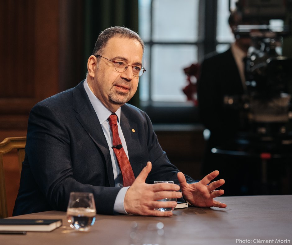 NobelPrize's tweet photo. "There isn’t a universal law that good technologies will give us good outcomes."

Economic sciences laureate Daron Acemoglu warns that humanity has never seen corporations as powerful as the ones making decisions about our collective future with artificial intelligence. 

Are you curious to learn Nobel Prize laureate's thoughts on the AI revolution? 

In this special episode of our podcast – Nobel Prize Conversations – we delve into the topic with laureates from a variety of prize categories. 

Listen to the episode: https://t.co/OQVKTYf6u9