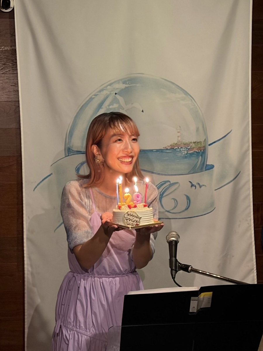 UraraKusaga_KB's tweet photo. 麗らかなうららかな vol.2 ~29th Birthday~
ありがとうございました😌

たくさんお祝いしていただけて感謝感激です🎂💐
め組はもちろん、大好きな曲のカバーや大学時代に作ったオリジナルもやりました！
これからも歌ってくよ🎤

#麗らかなうららかな vol.3は2027年1月16日(土)🌟
DMにて予約開始です💌 https://t.co/kWw2GqhzCP