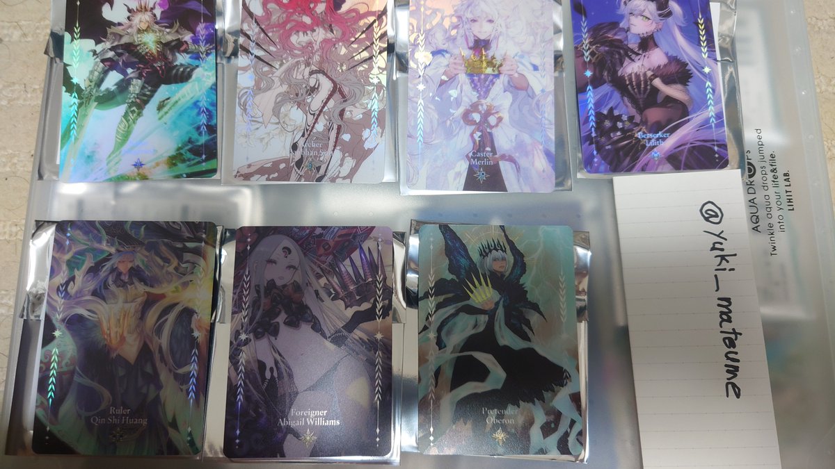 yuki_mateume's tweet photo. 【交換】
FGO 星見の回廊 A5カード ブックマーカー オーロラカード
譲)
①A5
ジークフリート、アビゲイル
②ブックマーカー
カドック、デイビット
③オーロラ
画像参照
求)
①邪ンヌ(当方①②で交換希望。複数交換可能)
③邪ンヌ、槍王(同種の1：1で交換希望ですが、両方出せる場合はそちらを優先)
↓ https://t.co/9yC6bg1sGV