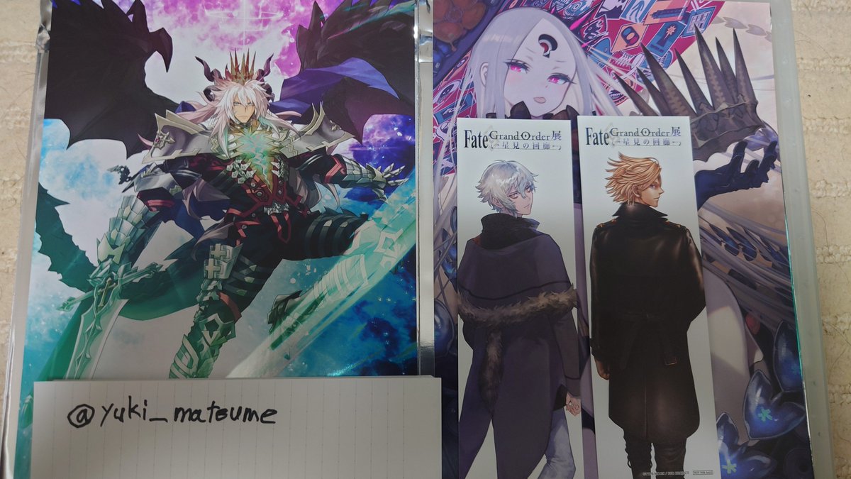 yuki_mateume's tweet photo. 【交換】
FGO 星見の回廊 A5カード ブックマーカー オーロラカード
譲)
①A5
ジークフリート、アビゲイル
②ブックマーカー
カドック、デイビット
③オーロラ
画像参照
求)
①邪ンヌ(当方①②で交換希望。複数交換可能)
③邪ンヌ、槍王(同種の1：1で交換希望ですが、両方出せる場合はそちらを優先)
↓ https://t.co/9yC6bg1sGV