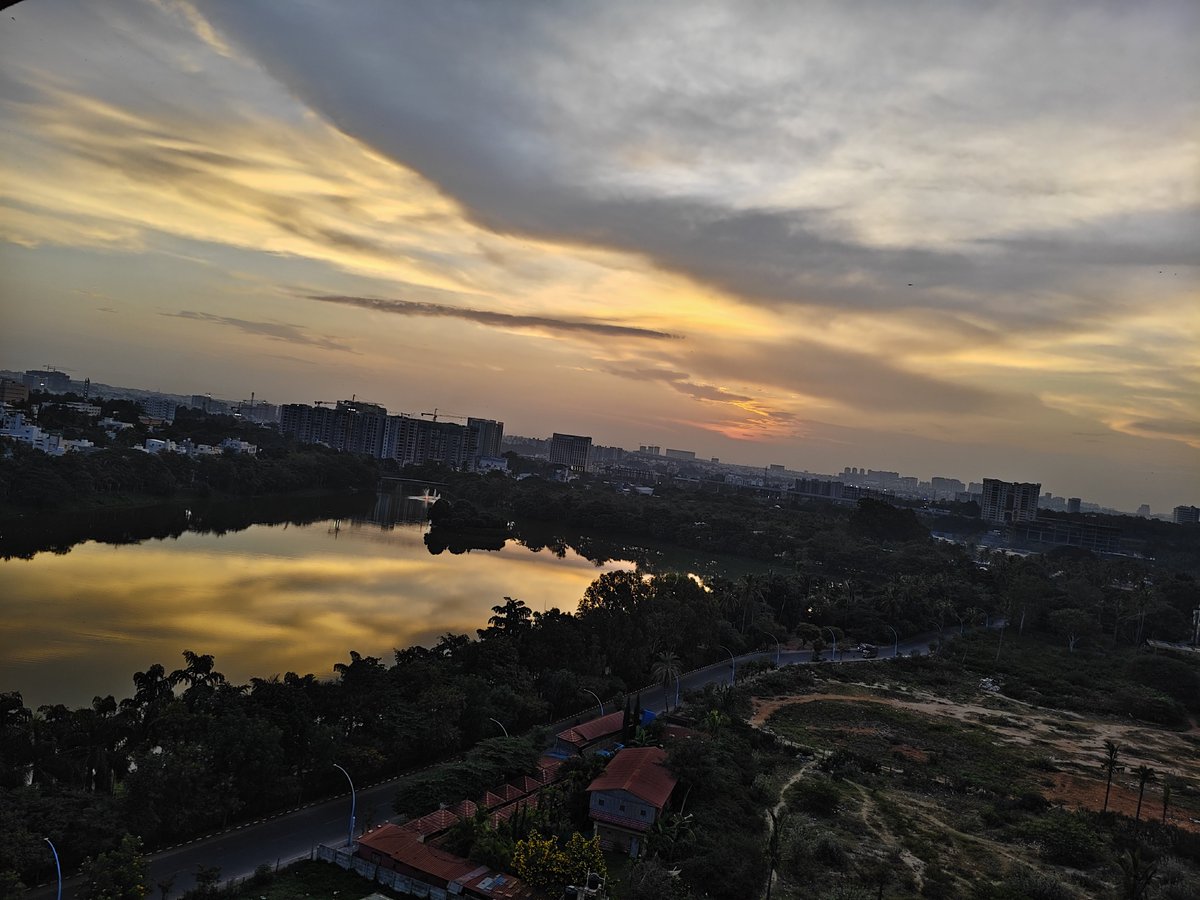 Bingo_mk's tweet photo. #theme_pic_India_Reflection
#theme_pic_India_Skypics https://t.co/cDQLZ73KzU