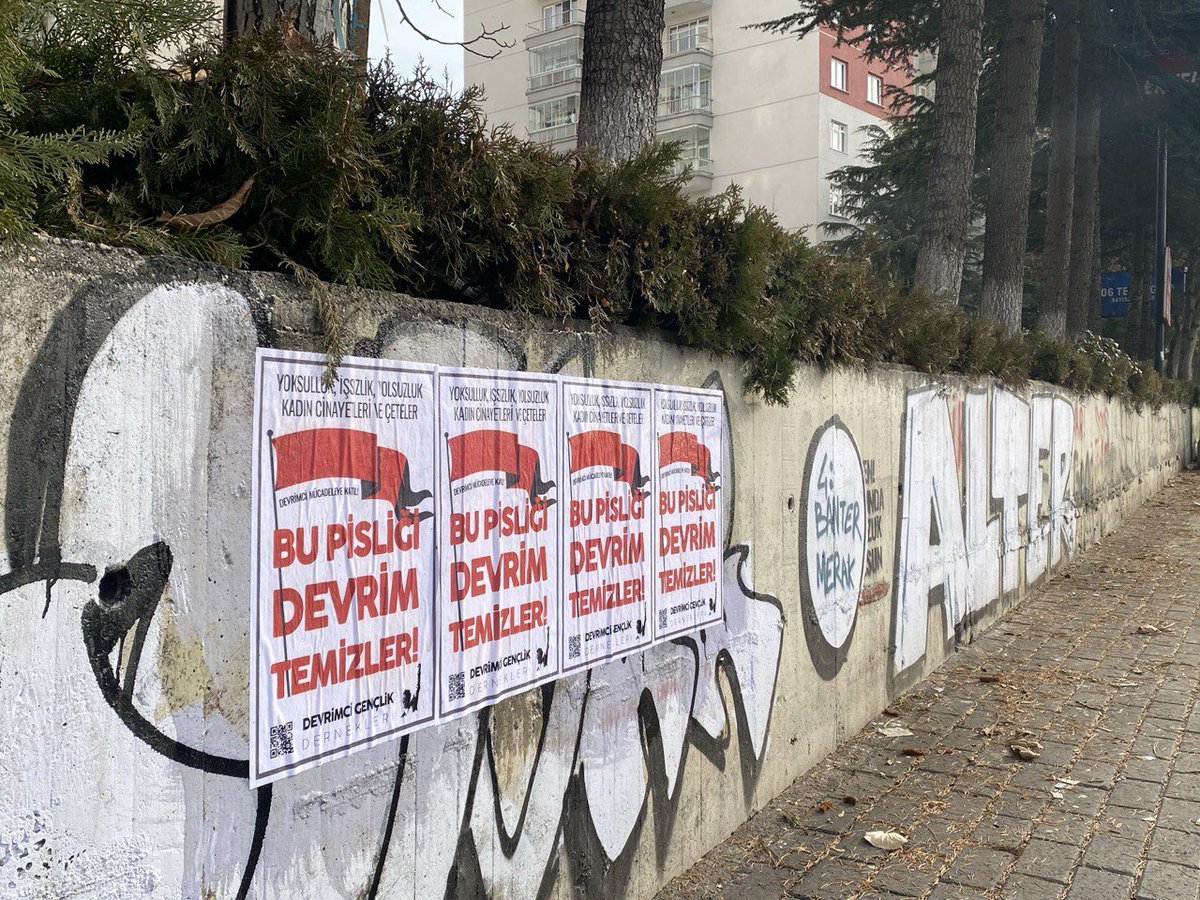 dgdankara_11's tweet photo. 🔺️Kampüslerden sokaklara, haklı mücadelemizi büyütmek için tüm sıra arkadaşlarımızı gençliğin devrimci mücadelesinde örgütlenmeye davet ediyoruz. 

🔺️ Piyasalaşan eğitime, barınma krizine ve umutsuzluğa karşı mücadeleye.

🚩100. YIL https://t.co/G2kzPkDdNn