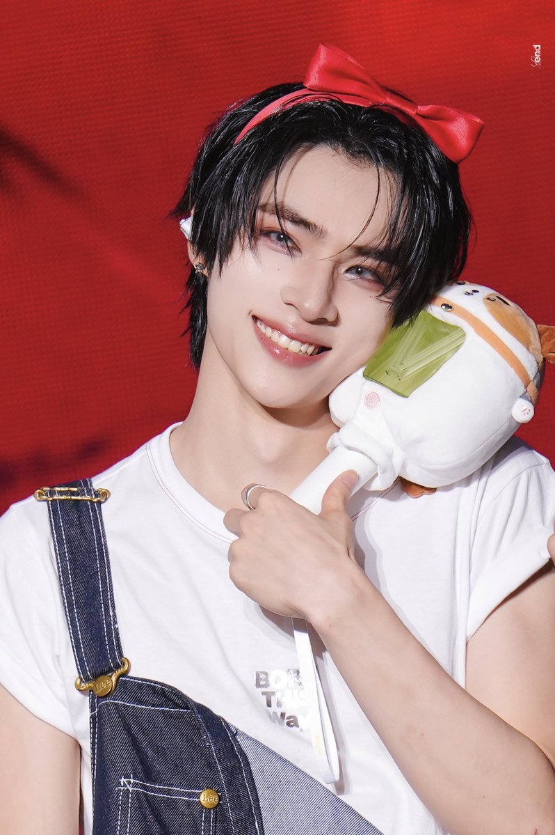 feuchtgrun23's tweet photo. 260913
BORN THIS Way in Seoul

#샤오쥔 #肖俊 #XIAOJUN #シャオジュン
#WayV #威神V #웨이션브이 https://t.co/QzeRoGVQex