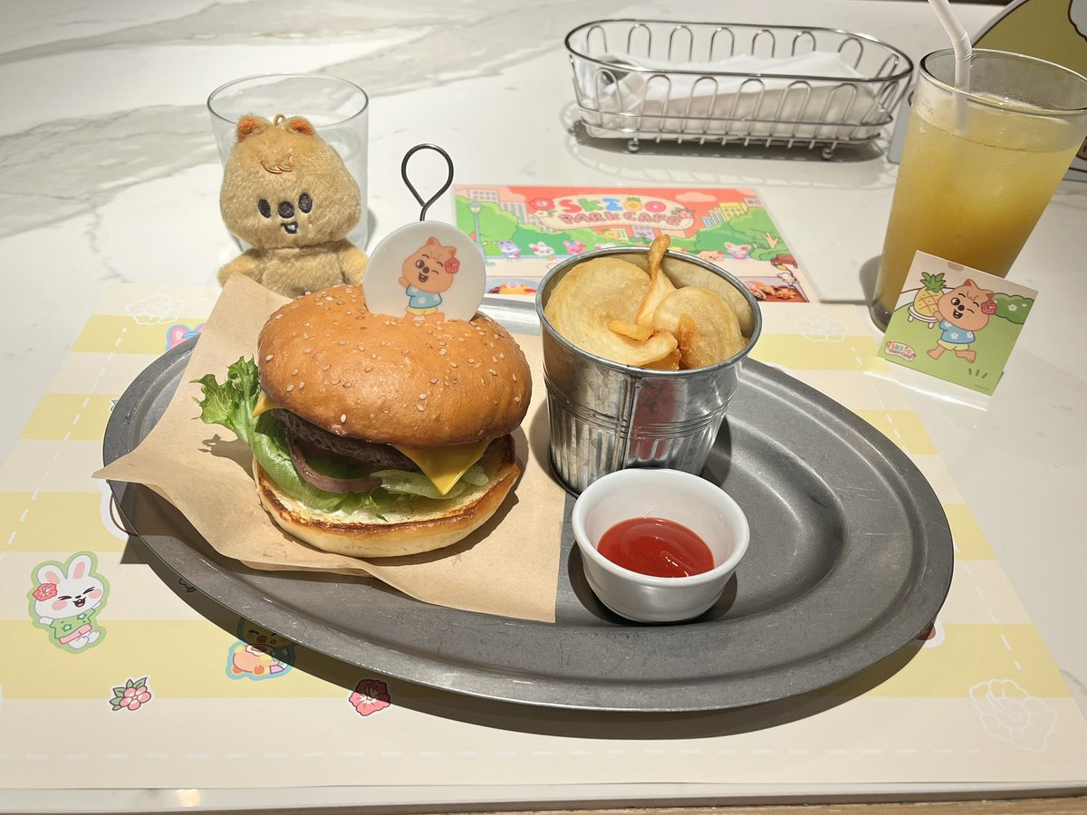 m_mochimo0109's tweet photo. 元画像これは美味しくなさそうすぎて https://t.co/QUWxmSTboB