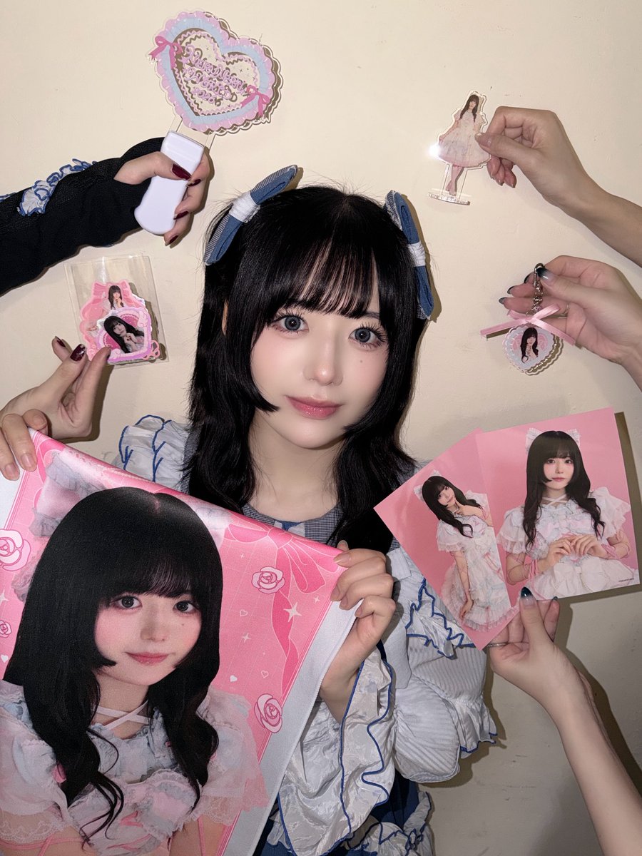 tsukumoneru's tweet photo. 生誕グッズかわEのでぜひゲットしてね໒꒱·̩͙

(協力:CYNHNメンバー) https://t.co/PHoOV4ra3Q