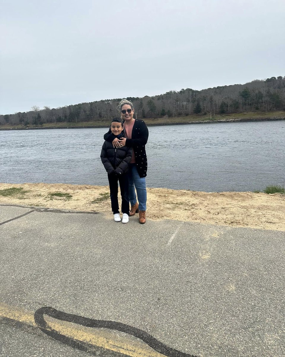 JonasEstevo's tweet photo. Mi motivo para seguir adelante. Te amo, mi bebé. Aunque ya casi estés a mi altura, siempre serás mi bebé. Gracias por enseñarme cada día a ser mejor mamá. Feliz Día de las Madres a todas las mujeres que amo y admiro. https://t.co/jFx7nquKt8