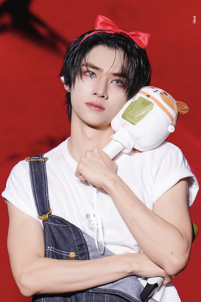 feuchtgrun23's tweet photo. 260913
BORN THIS Way in Seoul

#샤오쥔 #肖俊 #XIAOJUN #シャオジュン
#WayV #威神V #웨이션브이 https://t.co/yyELF9QCz9