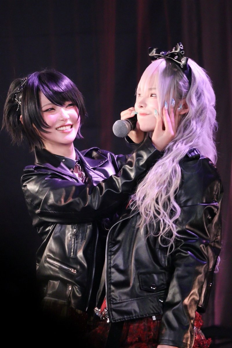 avamhasekai_'s tweet photo. はむ🐹をしているそらのあ https://t.co/mMHsbhD8dv