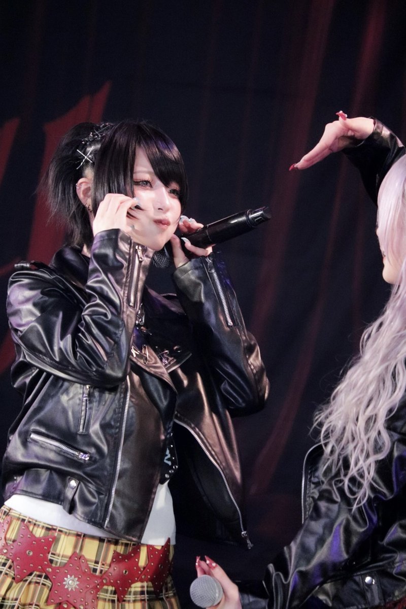 avamhasekai_'s tweet photo. はむ🐹をしているそらのあ https://t.co/mMHsbhD8dv