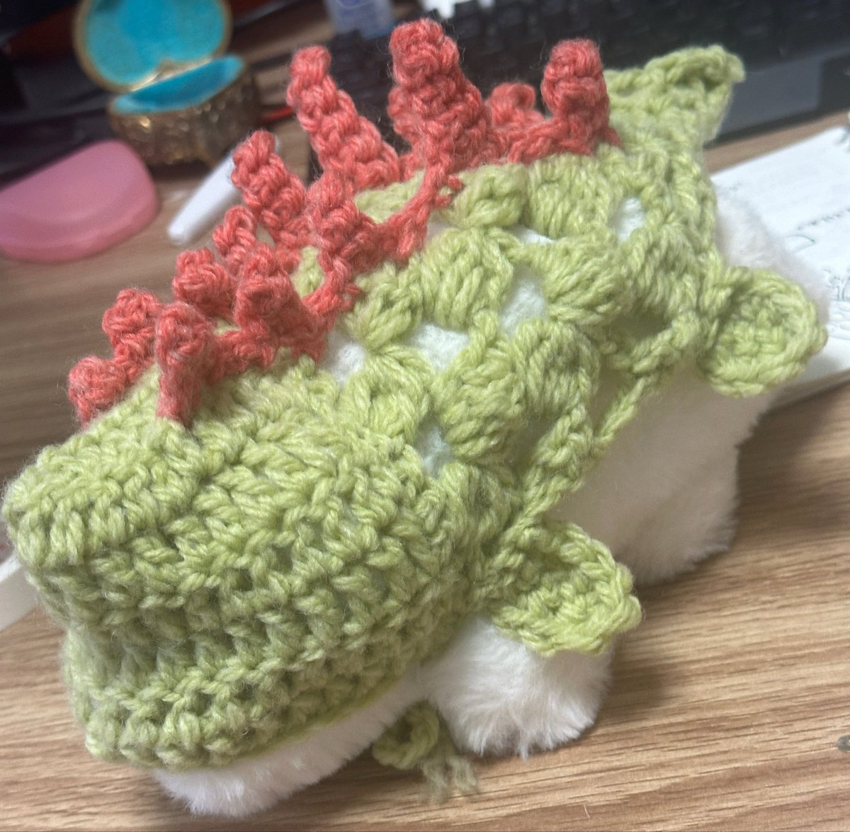 kibosidou's tweet photo. #ハンドメイド
 ステゴザウルスになれるパーカーです！ https://t.co/m90FpJe8Qy